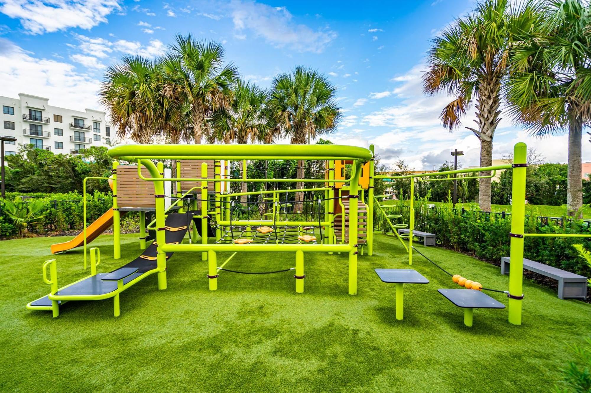Amazing 2 Bedroom Unit In Doral Miami With Free Parking Hialeah Gardens Exterior photo