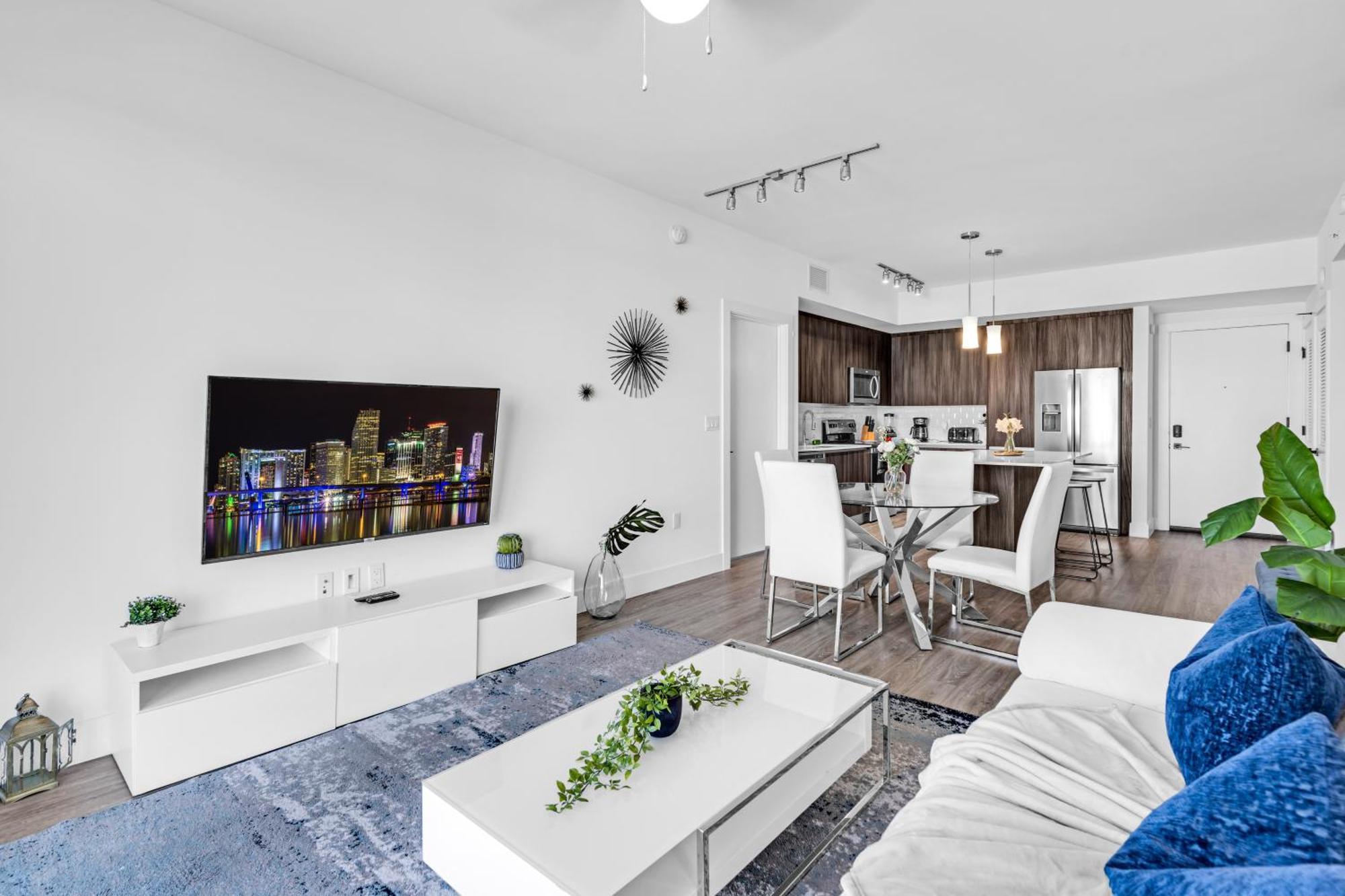 Amazing 2 Bedroom Unit In Doral Miami With Free Parking Hialeah Gardens Exterior photo