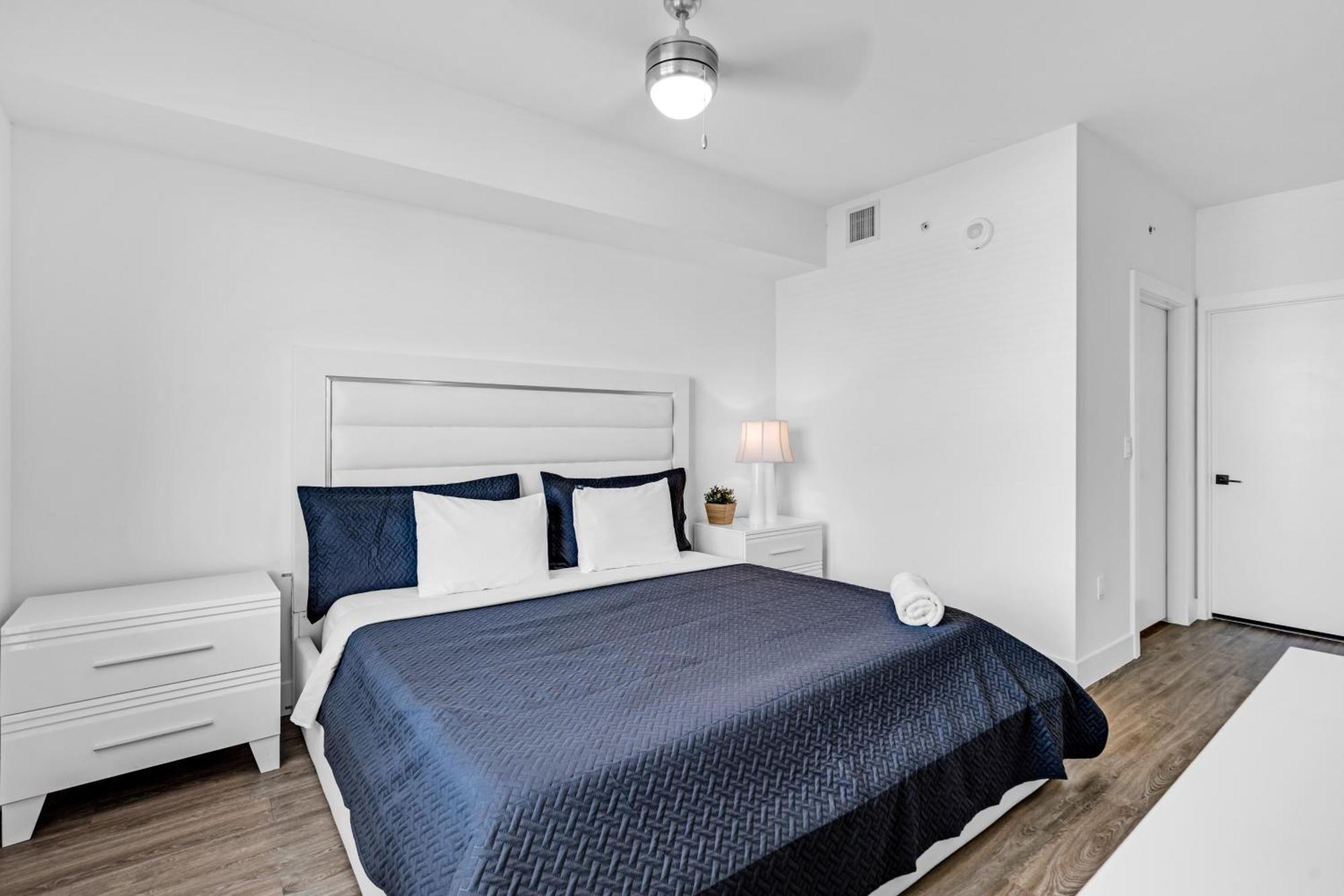 Amazing 2 Bedroom Unit In Doral Miami With Free Parking Hialeah Gardens Exterior photo