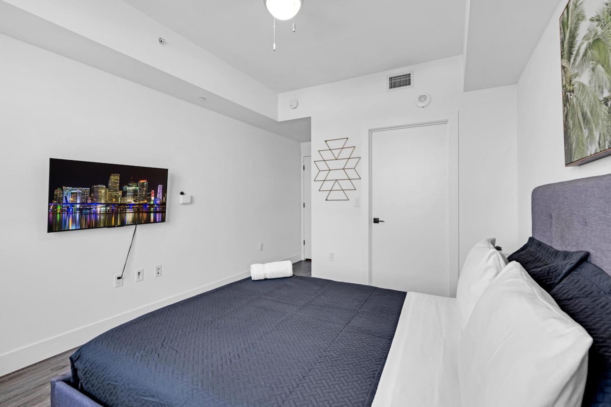 Amazing 2 Bedroom Unit In Doral Miami With Free Parking Hialeah Gardens Exterior photo