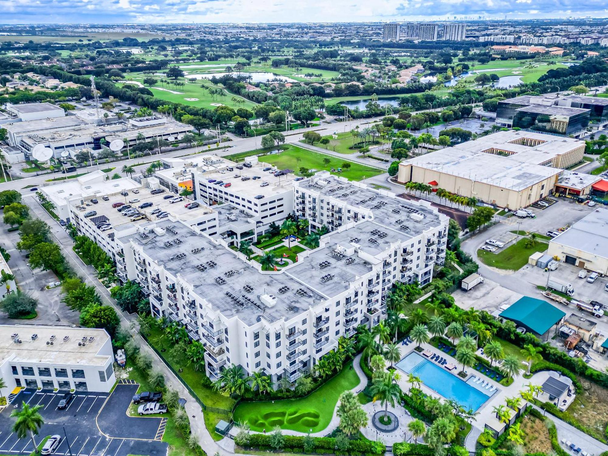 Amazing 2 Bedroom Unit In Doral Miami With Free Parking Hialeah Gardens Exterior photo